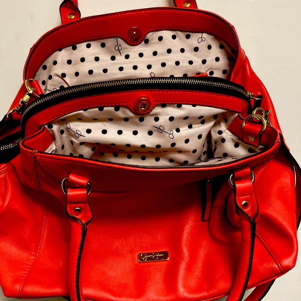 Jessica Simpsons purse